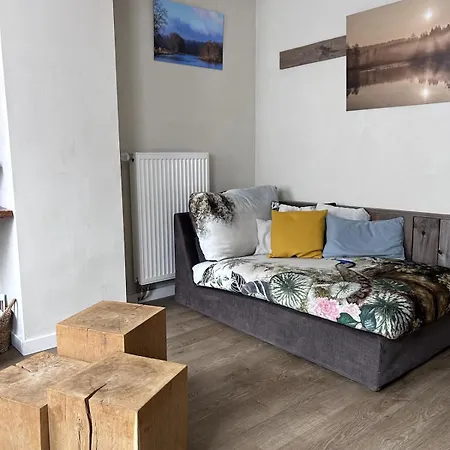 La Luciole Urbain A En Famenne Semesterbostad *
