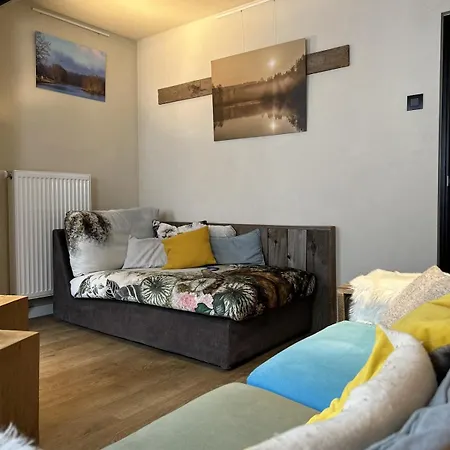 Сasa de vacaciones La Luciole Urbain A En Famenne